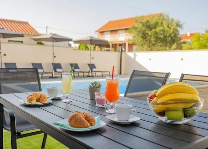 House Lipa With Private Pool Vila