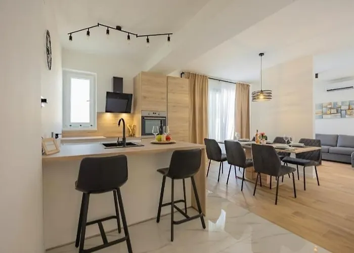 House Lipa With Private Pool Vila *