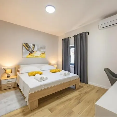 Villa House Lipa With Private Pool *