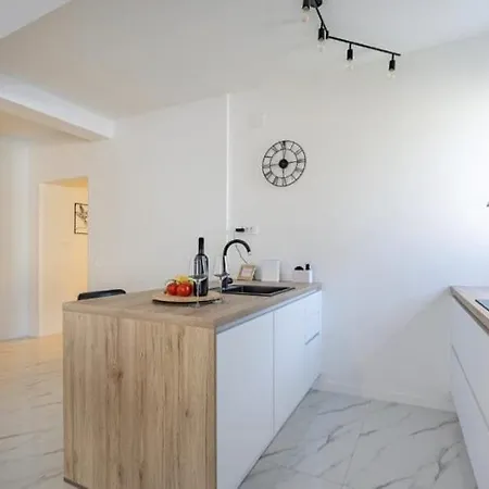 Villa House Lipa With Private Pool *
