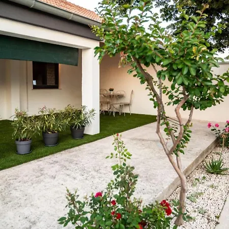 House Lipa With Private Pool *