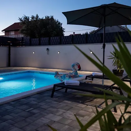 Villa House Lipa With Private Pool Skabrnje