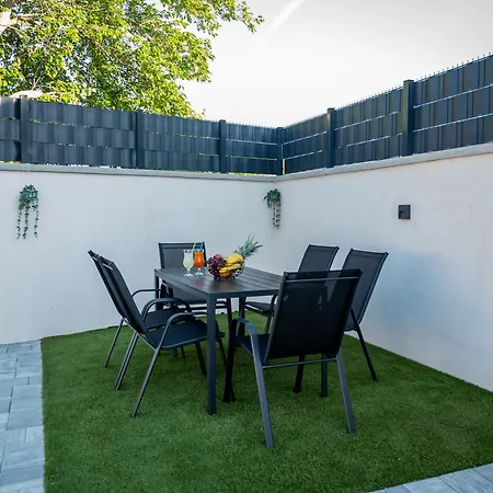 House Lipa With Private Pool *