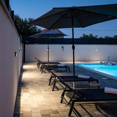 House Lipa With Private Pool Skabrnje