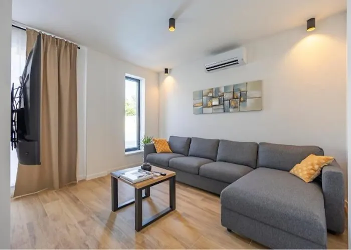 House Lipa With Private Pool Villa Skabrnje